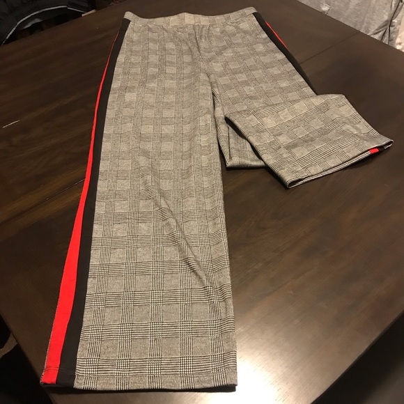 Forever 21 Cropped pants - Picture 3 of 5